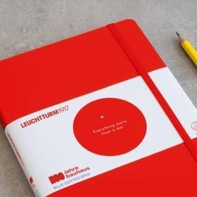 Средний блокнот Leuchtturm1917 100 Years Bauhaus Красный Точка (359619) 359619 фото