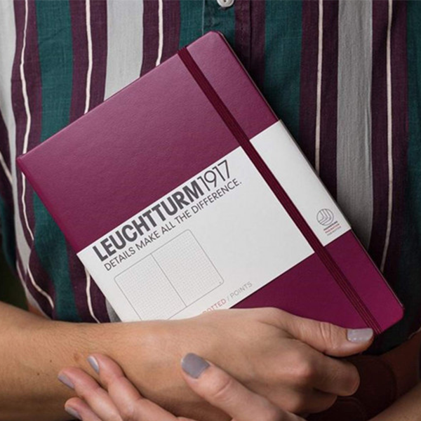 Середній Блокнот Leuchtturm1917 Винний в точку (359695)