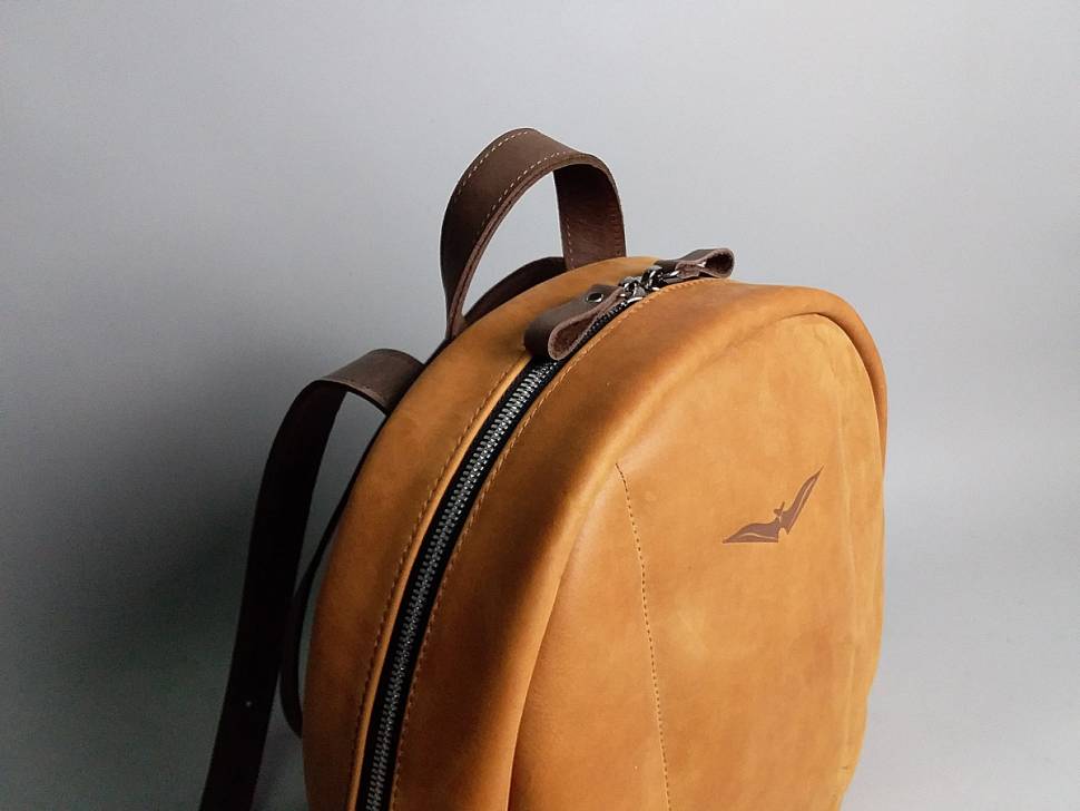 Кожаный рюкзак AV2 Горчичный (P535)