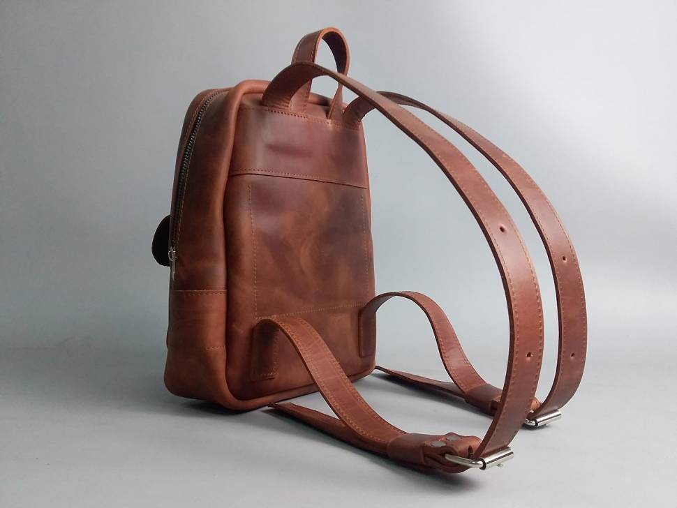 Кожаный женский рюкзак AV2 Черный (P522)