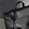 Рюкзак из кожи JIZUZ Mount Black из гладкой кожи