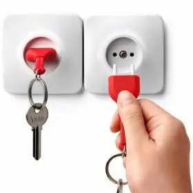 Держатель ключей + брелок Qualy Unplug Красный