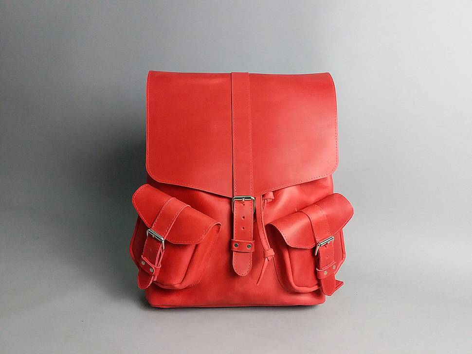 Шкіряний жіночий рюкзак AV2 Чорний (P506)