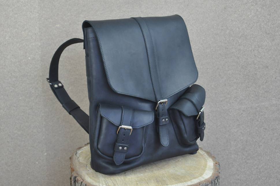 Шкіряний жіночий рюкзак AV2 Чорний (P506)