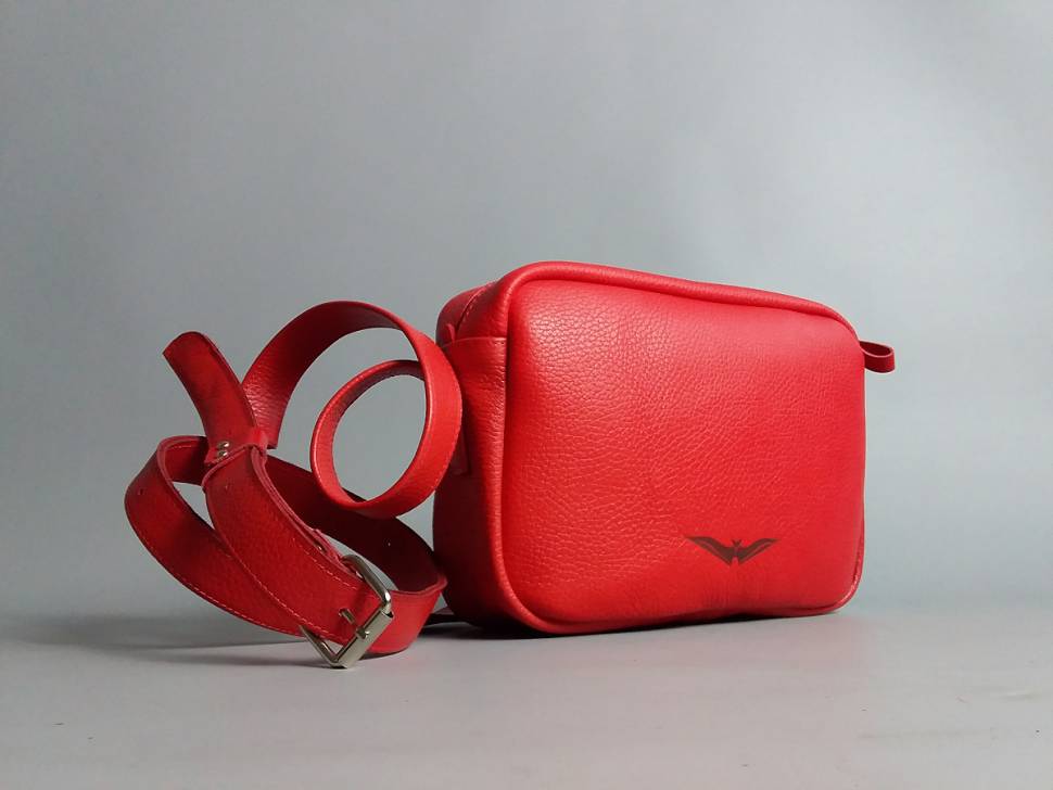 Шкіряна жіноча сумка AV2 Червона (B337)