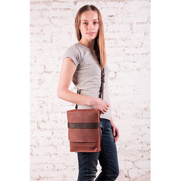 Шкіряна сумка-месенджер AV2 Коричнева (B310)