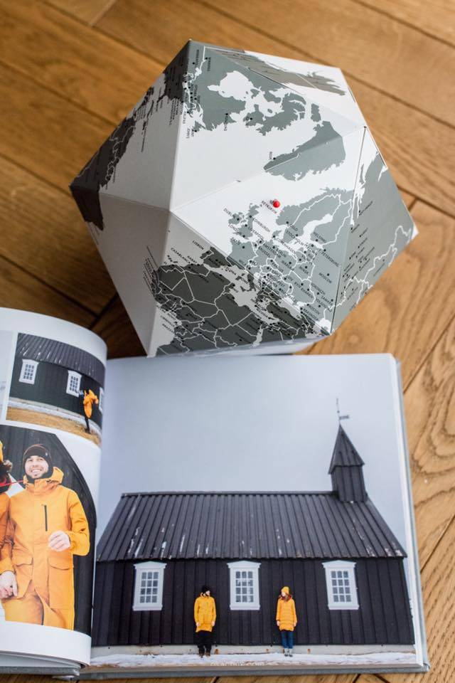 Збірний Глобус Карта світу з пинами (англ)