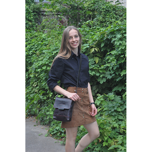 Шкіряна жіноча сумка через плече AV2 Чорна (B315)