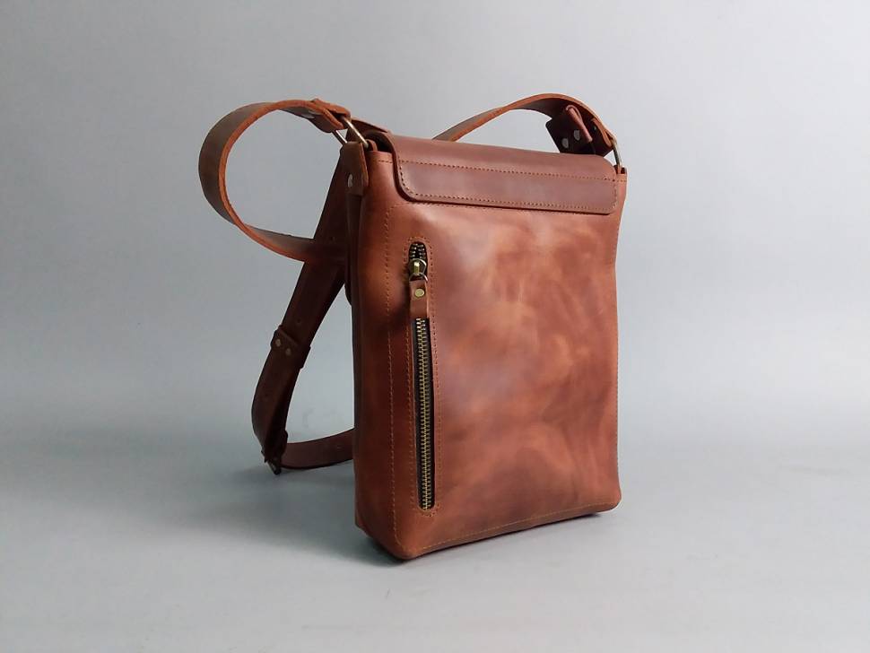 Шкіряна жіноча сумка через плече AV2 Чорна (B315)