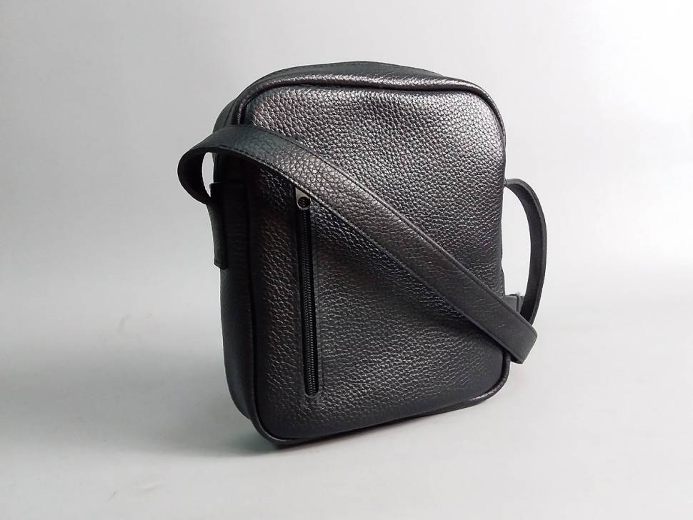 Кожаная Универсальная AV2 Черная (B338)