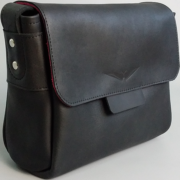 Шкіряна жіноча сумка AV2 Чорна (B301)