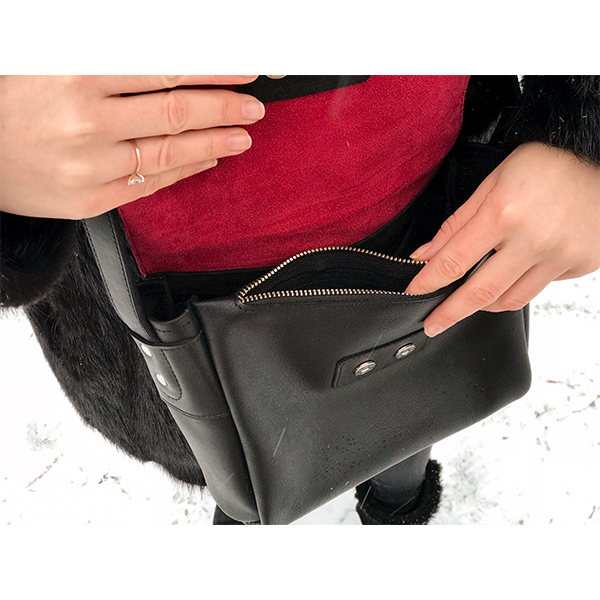 Шкіряна жіноча сумка AV2 Чорна (B301)