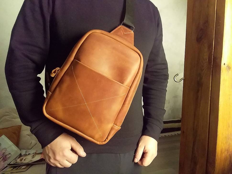 Шкіряна жіноча сумка AV2 Коньячна (B680)