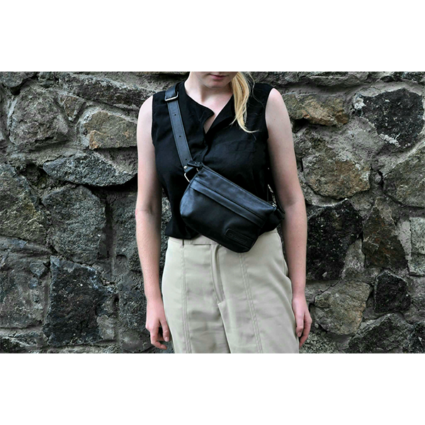 Шкіряна сумка на пояс AV2 Чорна (D102)