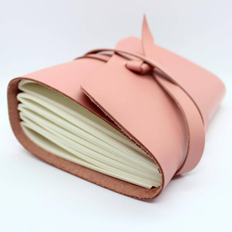 Кожаный блокнот Comfy Strap B6 Розовый в линию