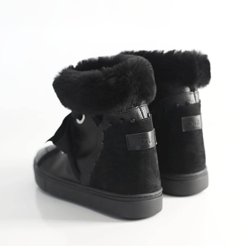 Луноходы на овчине из кожи Jizuz Ugly Boots