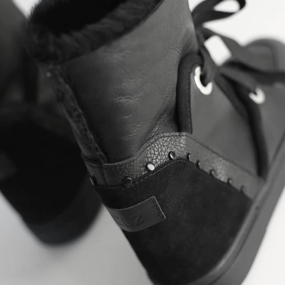 Луноходы на овчине из кожи Jizuz Ugly Boots