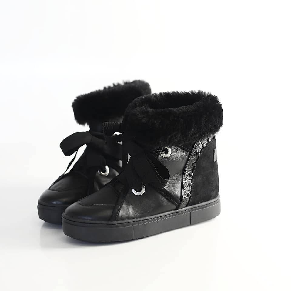 Луноходы на овчине из кожи Jizuz Ugly Boots