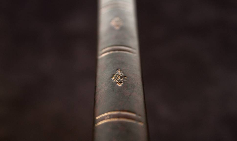 Великий блокнот Paperblanks Стара Шкіра Лінія Чорний марокканський