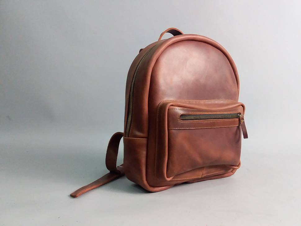 Женский кожаный рюкзак AV2 Черный (P516)