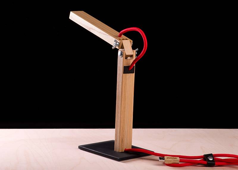 Настольная лампа T2