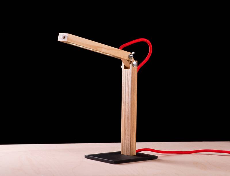 Настольная лампа T2