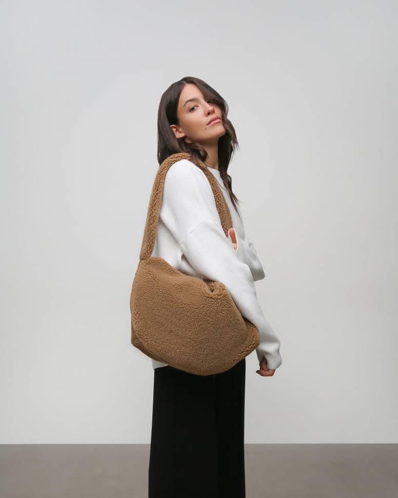 Сумка из эко-меха Коричневая