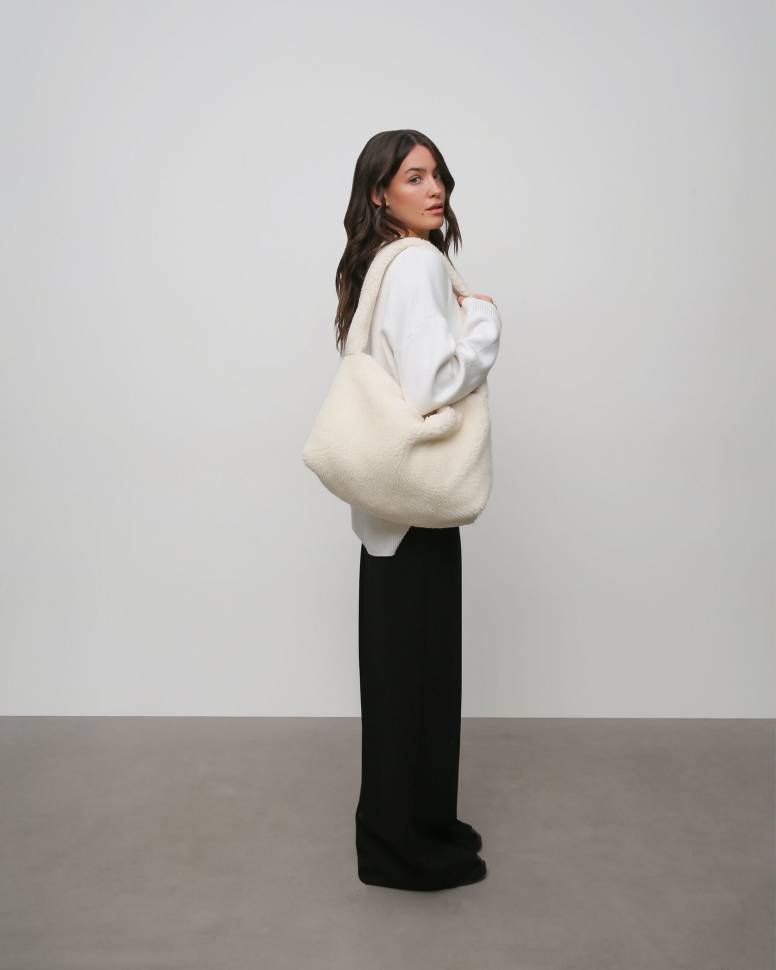 Сумка з еко-хутра Молочна