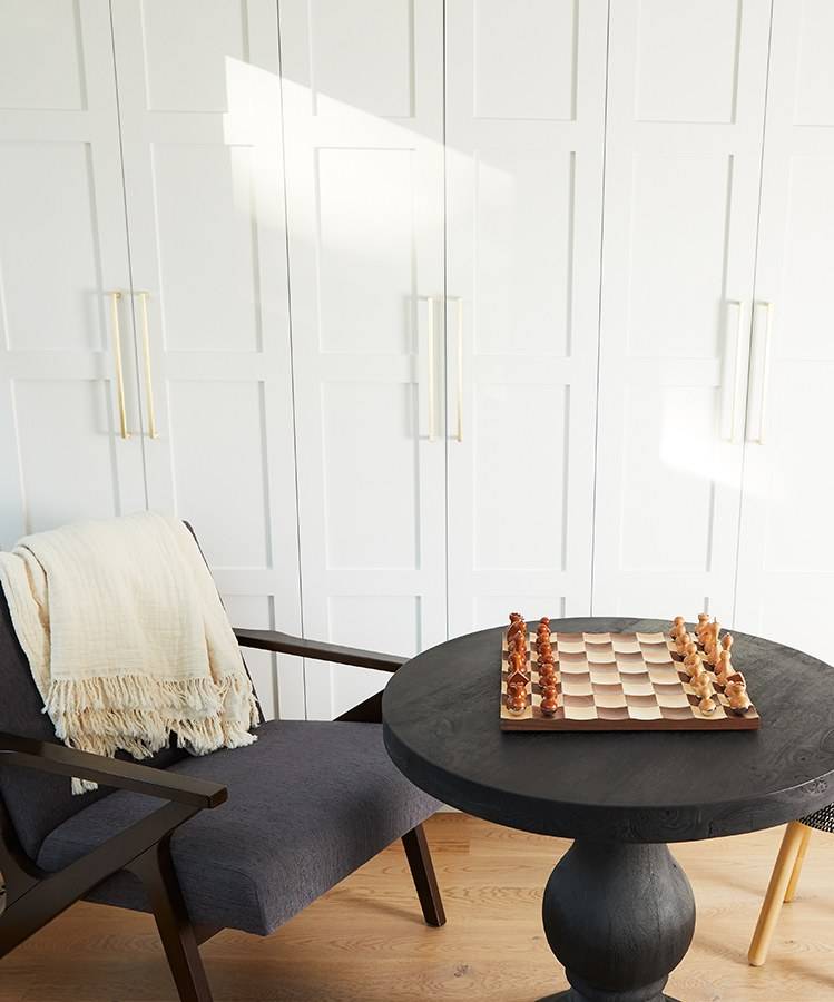 Шахматы Wobble Umbra Walnut