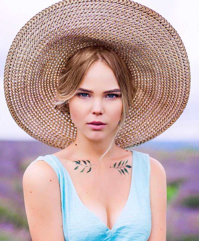 Временная татуировка Лепестки Судьбы (M)