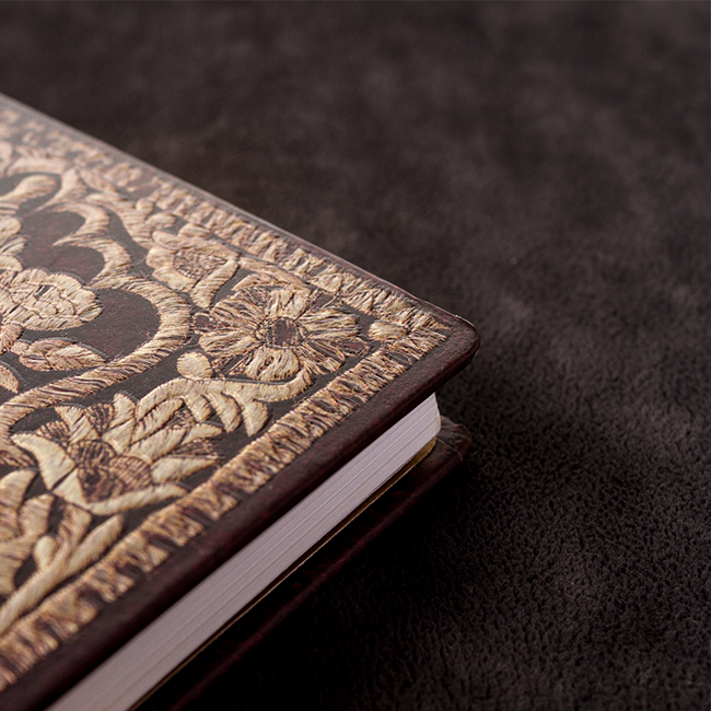 Середній блокнот Paperblanks Розшите пишність Роса