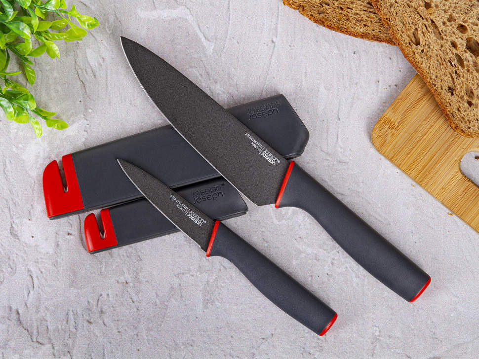 Набір ножів в чохлах Joseph Joseph Slice /Sharpen з вбудованою ножеточка 2 шт
