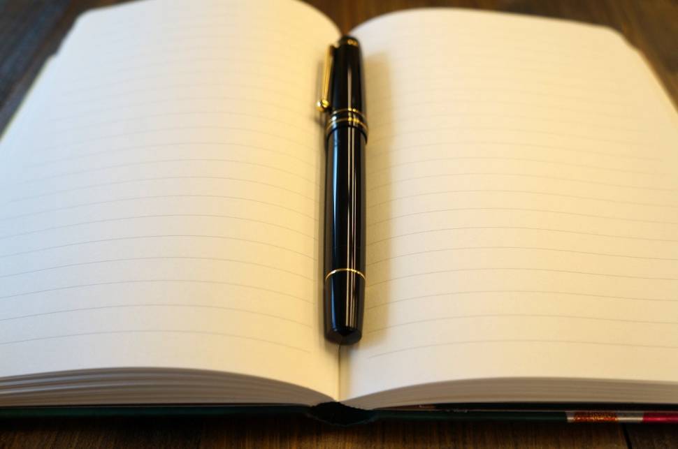 Середній блокнот Paperblanks Міла Маркіз Валентайн Лінія