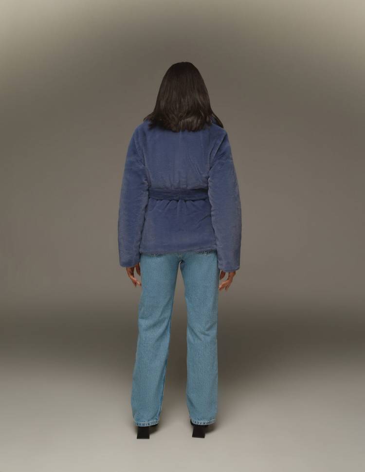 Короткая шуба из эко-меха Maya Сине-голубая