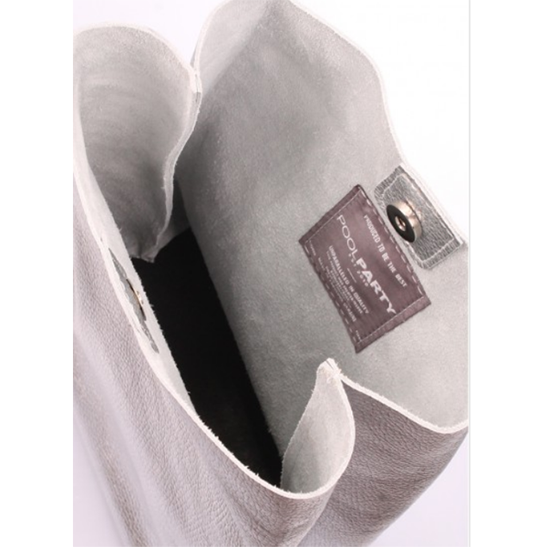 Шкіряна сумка-клатч Poolparty Lunchbox Срібло