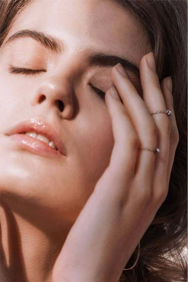 Кільце Côte & Jeunot з гранованою бусинкою на якірній ланцюжку