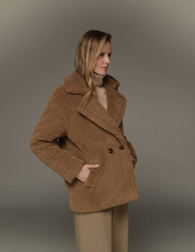 Шуба из эко-меха Mia Коричневая