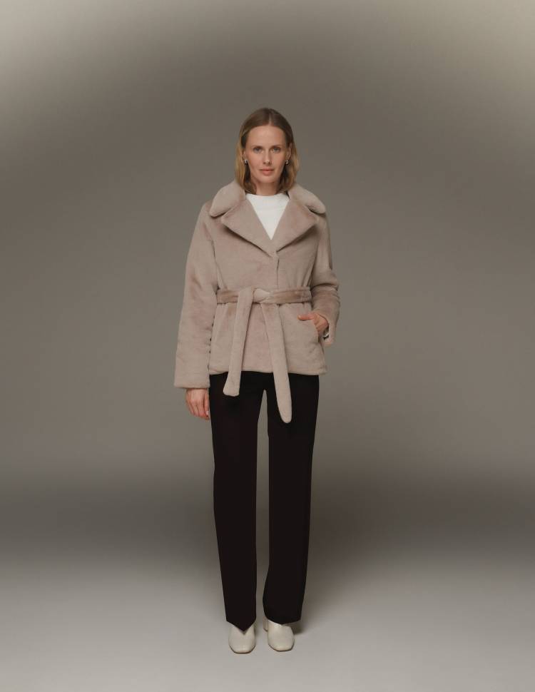 Коротка шуба з еко-хутра Maya Бежева