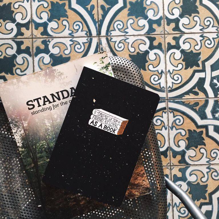 Скетчбук Hiver Books Loyal Friend A5 (144 стр) Скетчбук Hiver Books Loyal Friend A5 (144 стр)