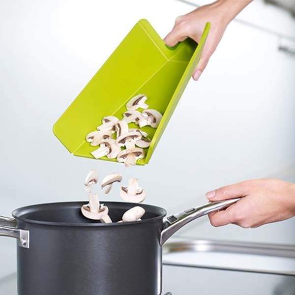 Разделочная доска Joseph Joseph Chop2Pot Plus Зеленая