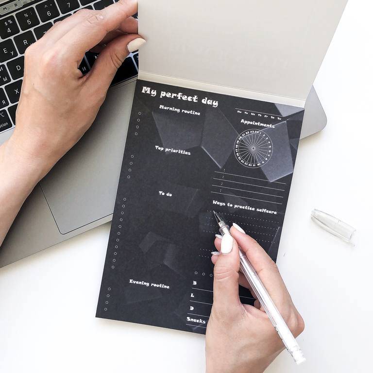 Отрывной ежедневник My Perfect Day Черный + ручка A5 62 листа в обложке