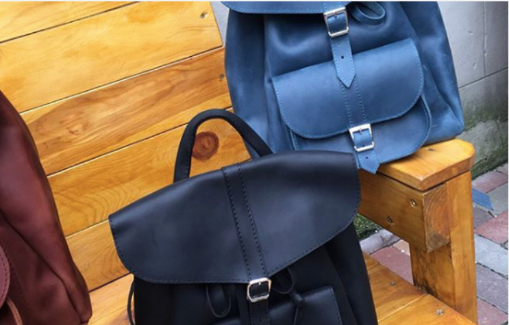 Шкіряний жіночий рюкзак Dekey Classic Індиго