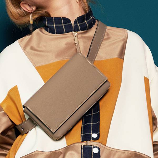 Поясная сумка из экокожи Ornament Пудровая