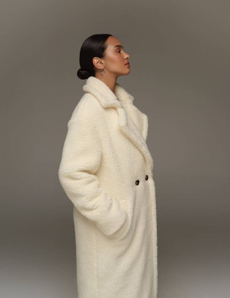 Довга шуба з еко-хутра Молочний