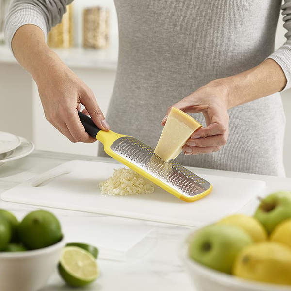 Терка Ручна Joseph Joseph Spirogo Жовта