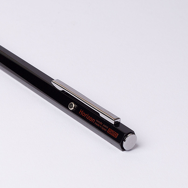 Шариковая ручка OHTO Horizon 0,7 Черная