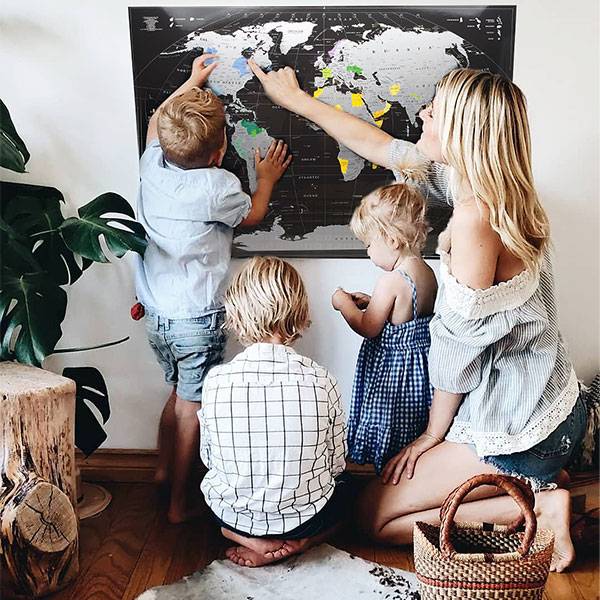 Скретч-карта світу англійською MyMap Black Edition Silver