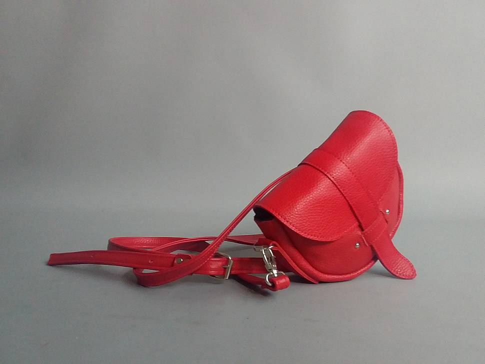 Шкіряна жіноча сумка AV2 Чорна (B307)