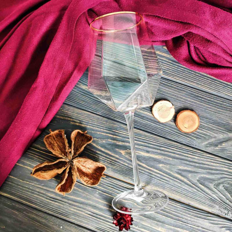 Бокал для вина Бриллиант прозрачный с позолотой 650 мл