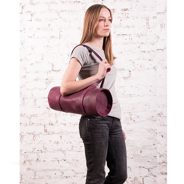 Шкіряна жіноча сумка-тубус AV2 Червона (B313)